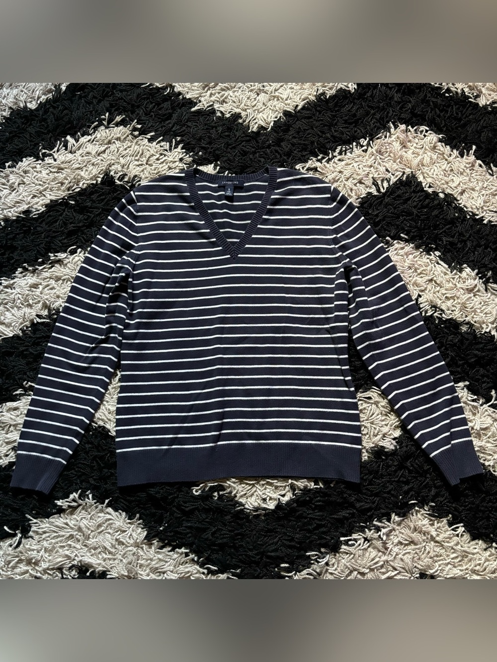 Land’s End Preppy Navy Blue White Striped V-Neck Long Sleeve Thin Sweater